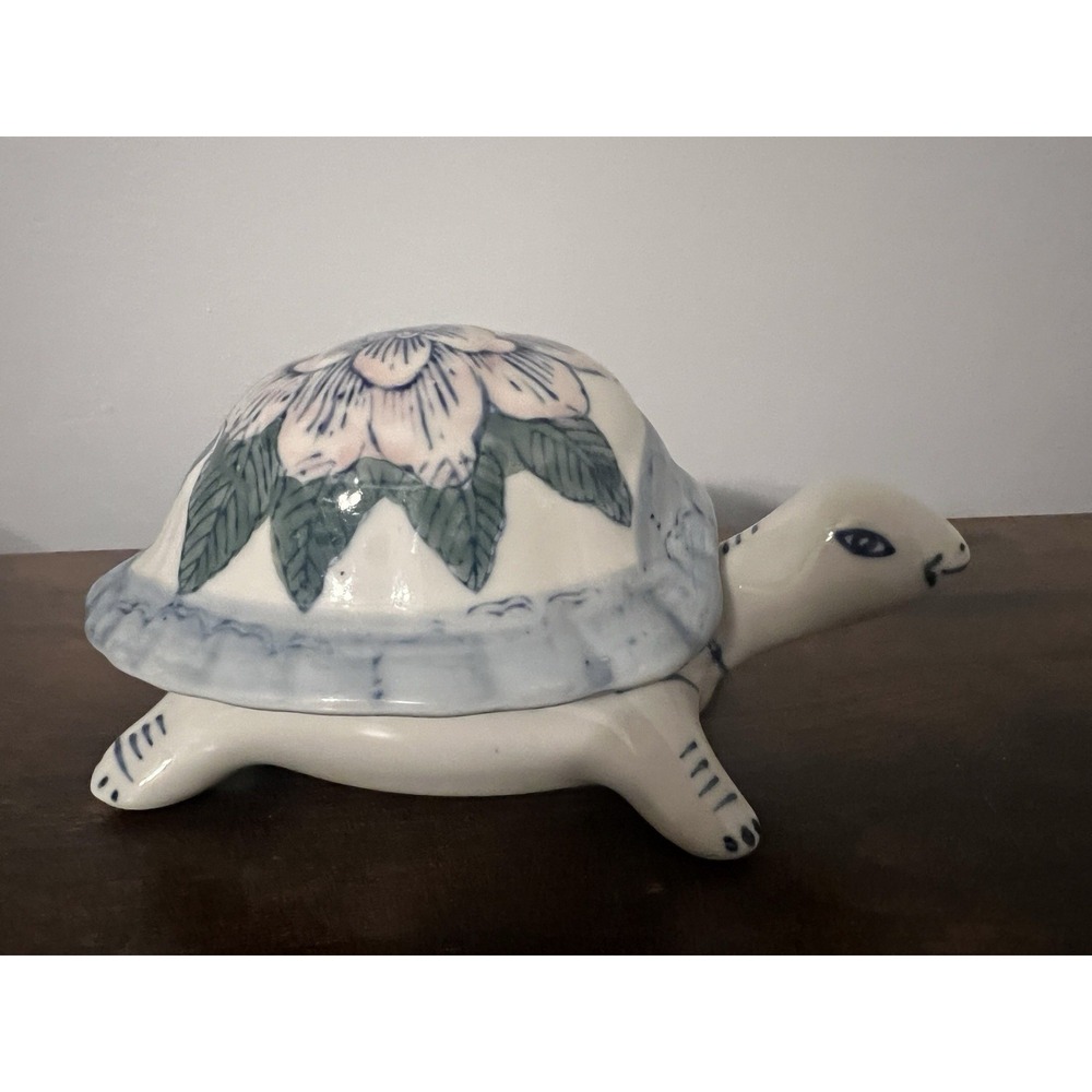 Vintage Ceramic Turtle Trinket Box Hand Painted Flower Shell‎